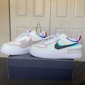 BRAND NEW NIKE AIR FORCE 1 SNEAKERS-NEVER WORN